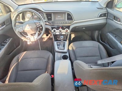 Zdjęcie 8 z 12 samochodu: 2019 HYUNDAI ELANTRA SE VIN:5NPD74LF1KH485713 - miniatura