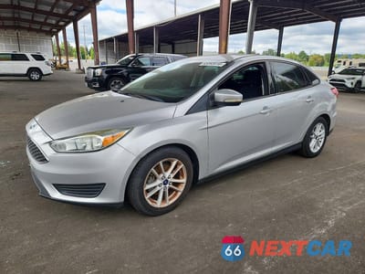 2015 FORD FOCUS SE 1FADP3F23FL277018 - główne zdjęcie licytacji z USA - miniatura