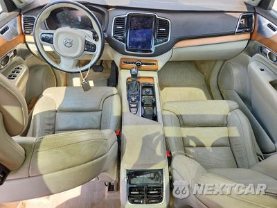 Zdjęcie 8 z 13 samochodu: 2016 VOLVO XC90 T6 VIN:YV4A22PL0G1013780 - miniatura