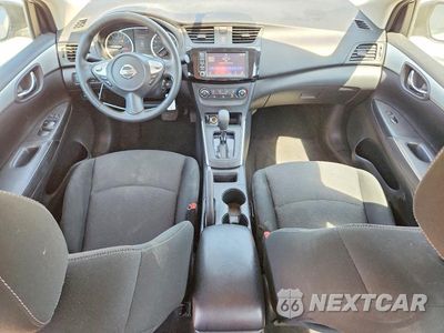 Zdjęcie 8 z 12 samochodu: 2019 NISSAN SENTRA S VIN:3N1AB7AP6KY267254 - miniatura