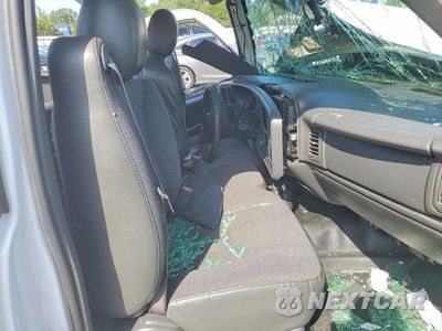 Zdjęcie 7 z 11 samochodu: 2005 GMC NEW SIERRA C1500 VIN:1GTEC14X35Z233173 - miniatura