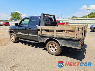 Drugie zdjęcie samochodu z przodu: 2002 TOYOTA TUNDRA SR5 VIN:5TBRN341X2S317225 - miniatura
