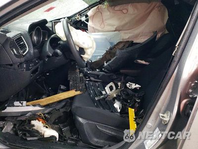Zdjęcie 7 z 12 samochodu: 2015 MAZDA 3 SPORT VIN:3MZBM1K76FM207945 - miniatura