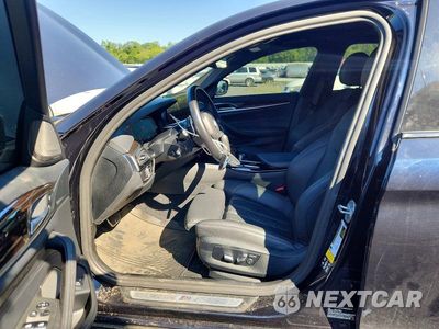 Zdjęcie 7 z 12 samochodu: 2023 BMW 540 XI VIN:WBA73BJ0XPWY04293 - miniatura