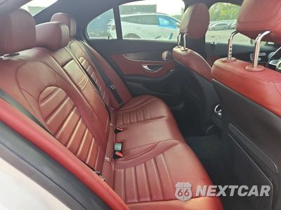 Zdjęcie 10 z 12 samochodu: 2015 MERCEDES-BENZ C 300 4MATIC VIN:55SWF4KB0FU041591 - miniatura