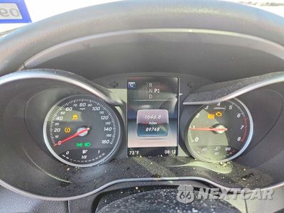 Zdjęcie 9 z 12 samochodu: 2016 MERCEDES-BENZ C 300 4MATIC VIN:55SWF4KB3GU115734 - miniatura