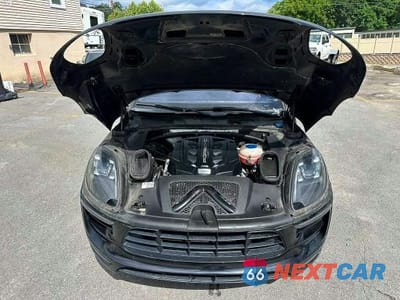 Zdjęcie 6 z 10 samochodu: 2017 PORSCHE MACAN GTS VIN:WP1AG2A56HLB55313 - miniatura