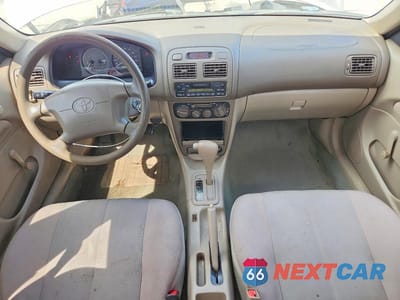 Zdjęcie 8 z 12 samochodu: 2000 TOYOTA COROLLA VE VIN:1NXBR12E2YZ393142 - miniatura