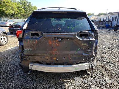 Zdjęcie 6 z 13 samochodu: 2019 TOYOTA RAV4 LE VIN:JTMMWRFV1KD504110 - miniatura