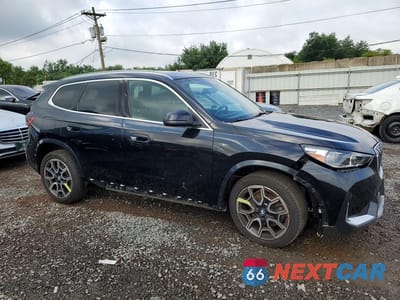 Czwarte zdjęcie samochodu z boku: 2025 BMW X1 XDRIVE28I VIN:WBX73EF04S5079501 - miniatura
