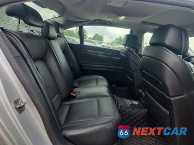 Zdjęcie 10 z 12 samochodu: 2011 BMW 750 LXI VIN:WBAKC8C51BC434514 - miniatura