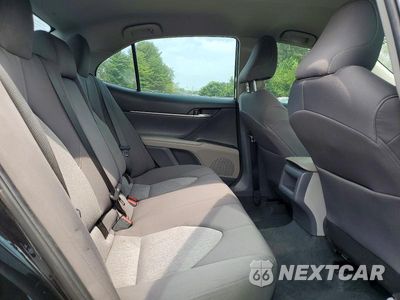 Zdjęcie 10 z 12 samochodu: 2022 TOYOTA CAMRY LE VIN:4T1C11AK8NU071782 - miniatura