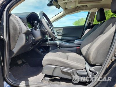 Zdjęcie 7 z 13 samochodu: 2019 HONDA HR-V EX VIN:3CZRU6H59KM717442 - miniatura