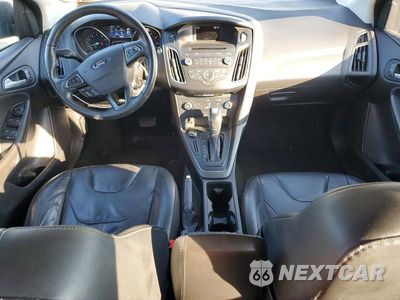 Zdjęcie 8 z 12 samochodu: 2015 FORD FOCUS SE VIN:1FADP3K22FL264136 - miniatura