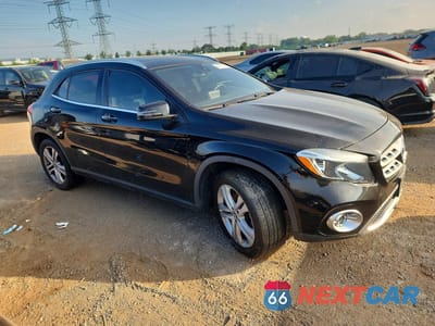 Czwarte zdjęcie samochodu z boku: 2019 MERCEDES-BENZ GLA 250 4MATIC VIN:WDCTG4GB7KJ600206 - miniatura