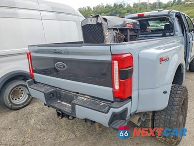 Zdjęcie 10 z 13 samochodu: 2024 FORD F350 SUPER DUTY VIN:1FT8W3DM0RED65570 - miniatura
