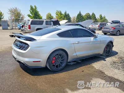Trzecie zdjęcie samochodu z tyłu: 2018 FORD MUSTANG BASE VIN:1FA6P8TH7J5105666 - miniatura