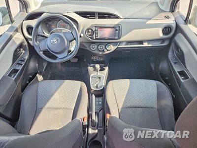 Zdjęcie 8 z 12 samochodu: 2016 TOYOTA YARIS 5-DOOR L VIN:VNKKTUD39GA069373 - miniatura