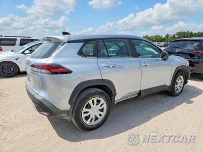 Czwarte zdjęcie samochodu z boku: 2026 TOYOTA COROLLA CROSS L VIN:7MUAAAAG7TV182466 - miniatura