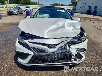 Piąte zdjęcie samochodu w środku: 2023 TOYOTA CAMRY XSE VIN:4T1K61AK9PU744403 - miniatura