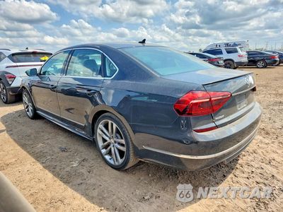 Drugie zdjęcie samochodu z przodu: 2017 VOLKSWAGEN PASSAT R-LINE VIN:1VWDT7A35HC073236 - miniatura