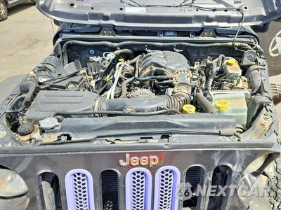 Zdjęcie 11 z 12 samochodu: 2014 JEEP WRANGLER UNLIMITED SPORT VIN:1C4HJWDG7EL246866 - miniatura