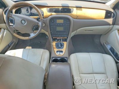 Zdjęcie 8 z 12 samochodu: 2006 JAGUAR S-TYPE VIN:SAJWA01AX6FN63238 - miniatura