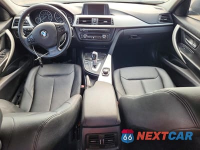 Zdjęcie 8 z 12 samochodu: 2014 BMW 320 I XDRIVE VIN:WBA3C3C51EF984001 - miniatura