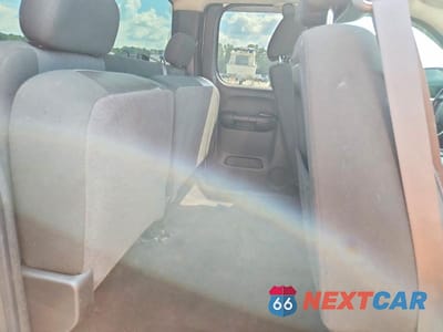 Zdjęcie 10 z 12 samochodu: 2011 CHEVROLET SILVERADO K1500 LT VIN:1GCRKSE31BZ424415 - miniatura