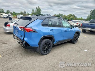 Trzecie zdjęcie samochodu z tyłu: 2024 TOYOTA RAV4 XSE VIN:2T3E6RFV3RW077739 - miniatura