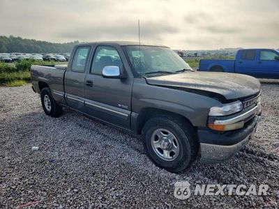 Czwarte zdjęcie samochodu z boku: 2001 CHEVROLET SILVERADO C1500 VIN:2GCEC19T611168215 - miniatura