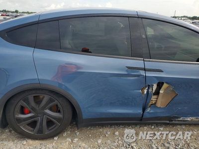 Zdjęcie 10 z 12 samochodu: 2026 TESLA MODEL X VIN:7SAXCBE65TF480222 - miniatura