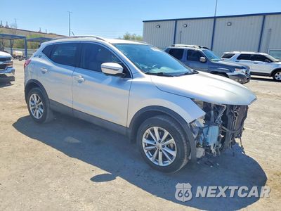 Czwarte zdjęcie samochodu z boku: 2018 NISSAN ROGUE SPORT SV VIN:JN1BJ1CP4JW108904 - miniatura