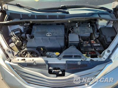 Zdjęcie 12 z 13 samochodu: 2013 TOYOTA SIENNA XLE 8-PASSENGER VIN:5TDYK3DC5DS395010 - miniatura