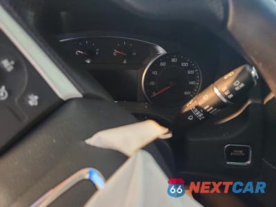 Zdjęcie 9 z 13 samochodu: 2023 GMC ACADIA SLE VIN:1GKKNKL43PZ113567 - miniatura