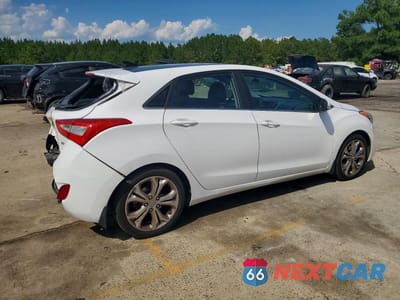 Trzecie zdjęcie samochodu z tyłu: 2015 HYUNDAI ELANTRA GT BASE VIN:KMHD35LH5FU236258 - miniatura