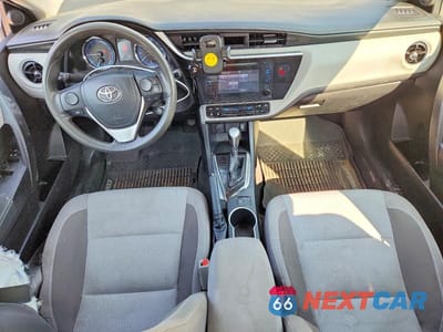 Zdjęcie 8 z 12 samochodu: 2018 TOYOTA COROLLA LE VIN:2T1BURHE2JC064016 - miniatura
