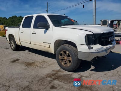 Czwarte zdjęcie samochodu z boku: 2007 GMC NEW SIERRA K1500 VIN:2GTEK13M471521080 - miniatura