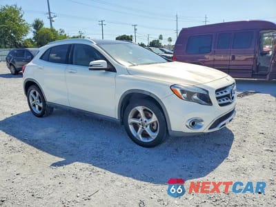 Czwarte zdjęcie samochodu z boku: 2018 MERCEDES-BENZ GLA 250 VIN:WDCTG4EB7JJ478030 - miniatura