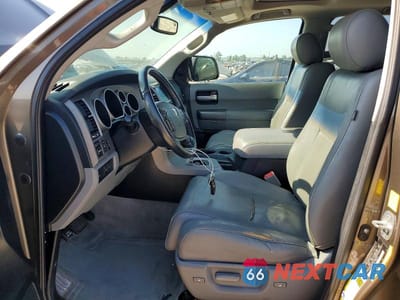 Zdjęcie 7 z 13 samochodu: 2011 TOYOTA SEQUOIA LIMITED VIN:5TDJW5G12BS047724 - miniatura
