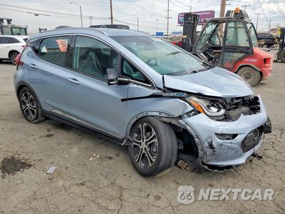 Czwarte zdjęcie samochodu z boku: 2017 CHEVROLET BOLT EV PREMIER VIN:1G1FX6S08H4132829 - miniatura