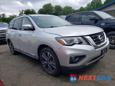 Czwarte zdjęcie samochodu z boku: 2019 NISSAN PATHFINDER PLATINUM VIN:5N1DR2MM6KC618663 - miniatura