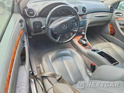 Zdjęcie 8 z 13 samochodu: 2008 MERCEDES-BENZ CLK 550 VIN:WDBTK72F88T088709 - miniatura