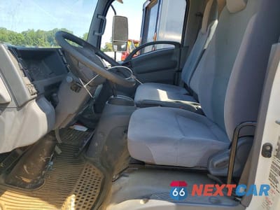 Zdjęcie 7 z 12 samochodu: 2021 ISUZU NPR HD VIN:54DC4W1D6MS206709 - miniatura