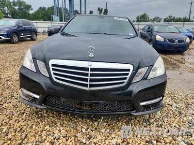 Piąte zdjęcie samochodu w środku: 2012 MERCEDES-BENZ E 550 4MATIC VIN:WDDHF9BB5CA545328 - miniatura