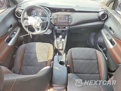 Zdjęcie 8 z 14 samochodu: 2020 NISSAN KICKS SR VIN:3N1CP5DV2LL552945 - miniatura
