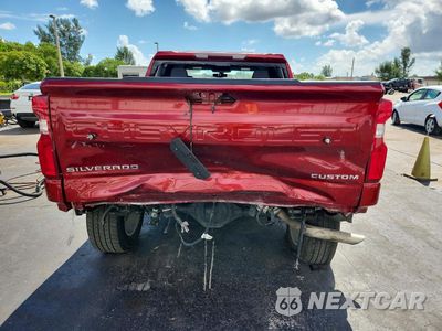Zdjęcie 6 z 12 samochodu: 2022 CHEVROLET SILVERADO LTD C1500 CUSTOM VIN:3GCPWBEK1NG114286 - miniatura