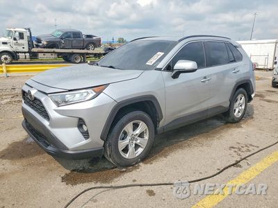 2019 TOYOTA RAV4 XLE JTMW1RFV8KJ012621 - główne zdjęcie licytacji z USA - miniatura