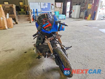 Drugie zdjęcie samochodu z przodu: 2006 SUZUKI GSX-R600 K6 VIN:JS1GN7DA462111024 - miniatura