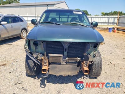 Piąte zdjęcie samochodu w środku: 2001 FORD F150 VIN:1FTRF18L01NA18612 - miniatura